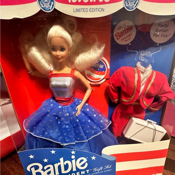 BARBIE FOR PRESIDENT - BLONDE - TOYS R US LIMITED EDITION - #3722 - MATTEL 1991 - Picture 3 of 6